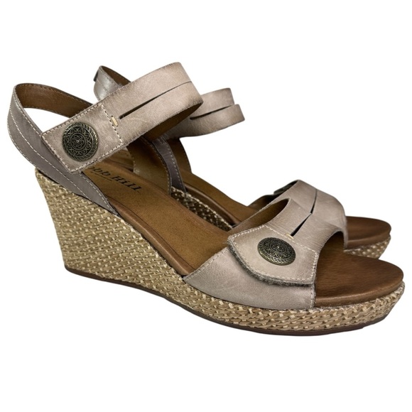 Cobb Hill New Balance wedge sandals shoes women’s size 10 taupe gray/beige